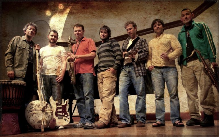 1360769976_Donkilo-band-web-1800