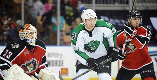 Justin Auger's goal lifts Monarchs for the win.