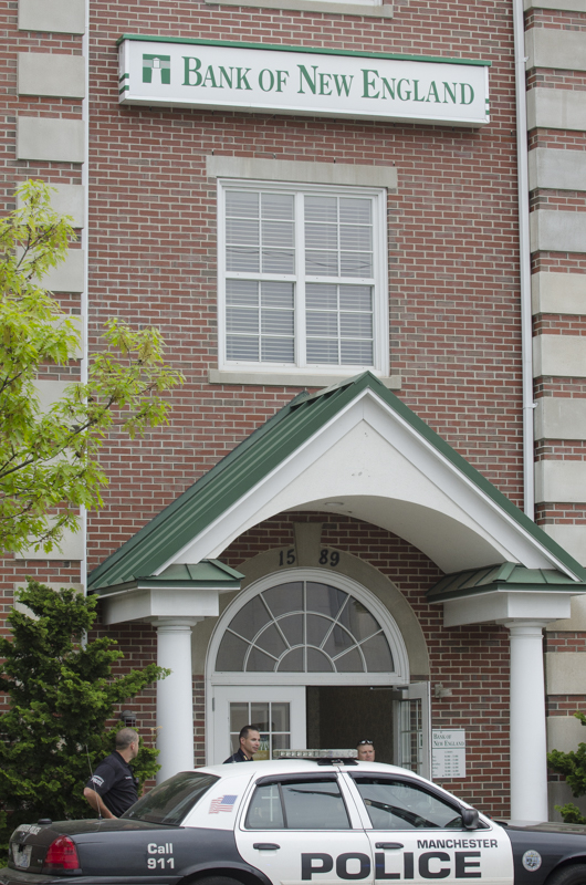 MPD INC Bank Robbery Elm St-0154