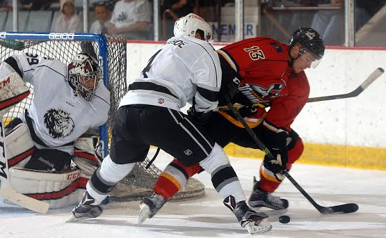Monarchs defending the goal.