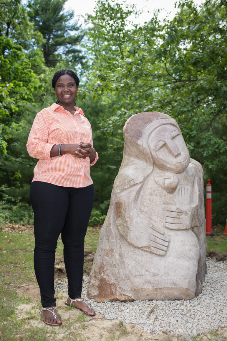 Sculptor Ennica Mukomberanwa.