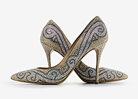 Nicholas Kirkwood. Pumps, Spring/Summer 2013. Suede with gold and clear Swarovski crystals.