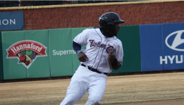 Dwight Smith, Jr. had two hits for the third consecutive game.