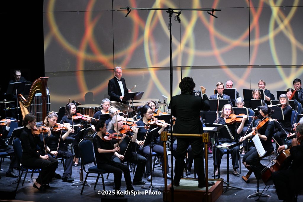 the string sections in synch in this photo by Keith Spiro