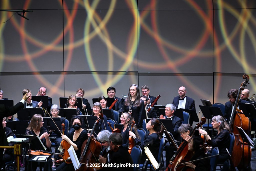 Catherine Weinfield-Zell guest principal oboe recognized for performance by Symphony NH in a photo by Keith Spiro.