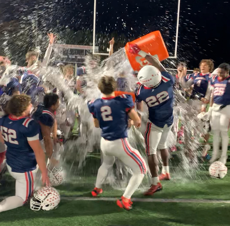 Beasts of the East! Memorial locks up conference title with 28-21 win over Exeter - Manchester Ink Link