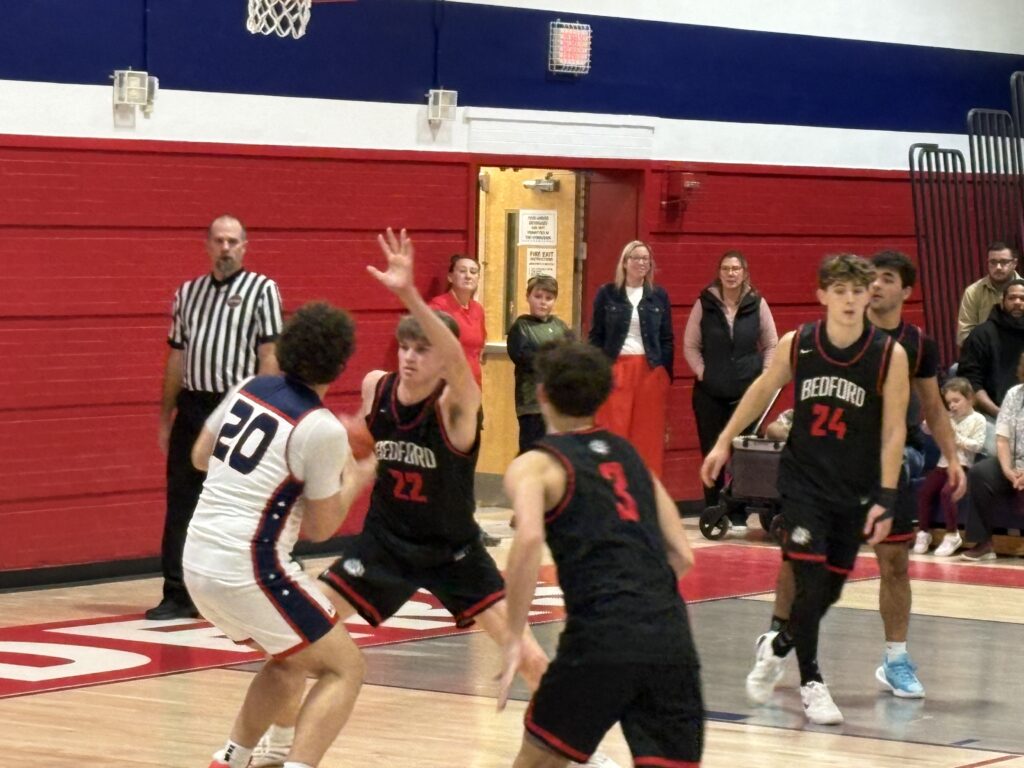 Bulldogs take a bite out of Crusaders, 62-30 - Manchester Ink Link
