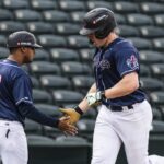 Keys Breaks Cat’s April Home Run Record as Losing Skid Is Snapped