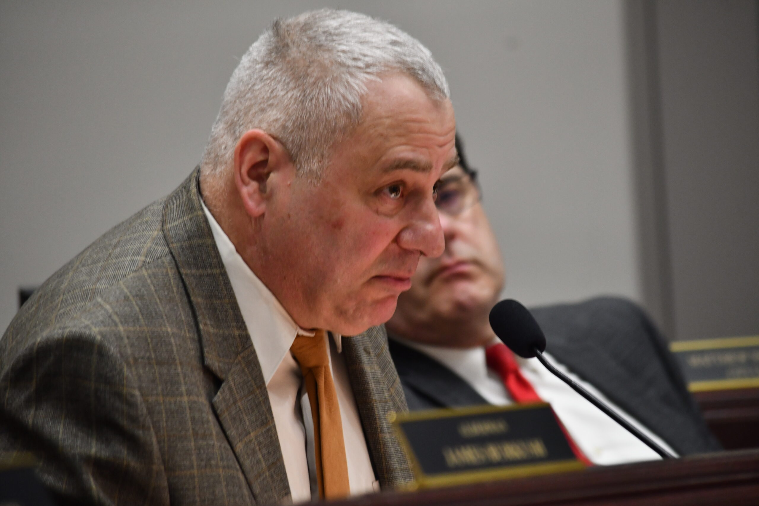 Budget vote tabled after Sapienza motion fails