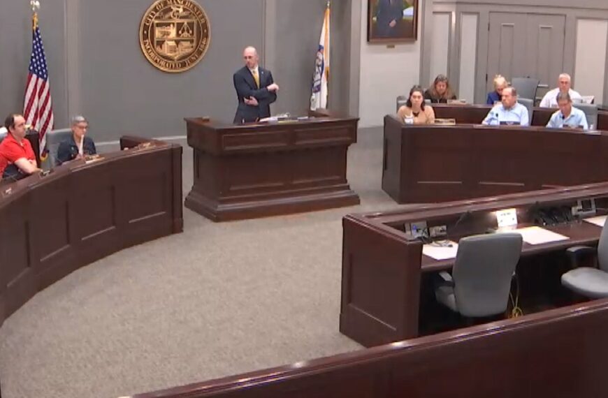 School Committee un-tables contentious issues