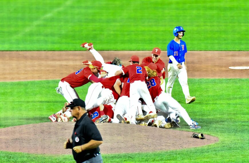 Trinity baseball vanquish Londonderry to win State Championship, their first in 34 years